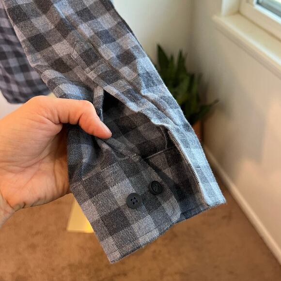 Johnnie-O Brian Blue Hangin Out Long Sleeve Button Down Shirt Men's Size XL - Picture 8 of 13